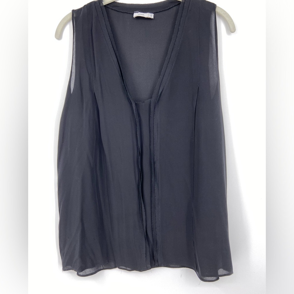 Vince Black‎ Silk sleeveless, V-Neck blouse size Small
